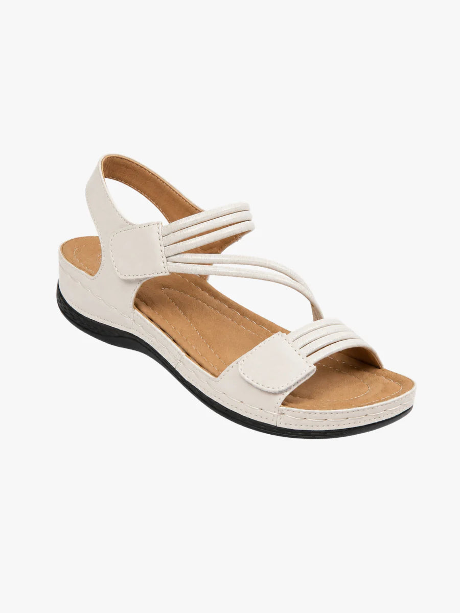 Sandalias elegantes ajustables para mujer.