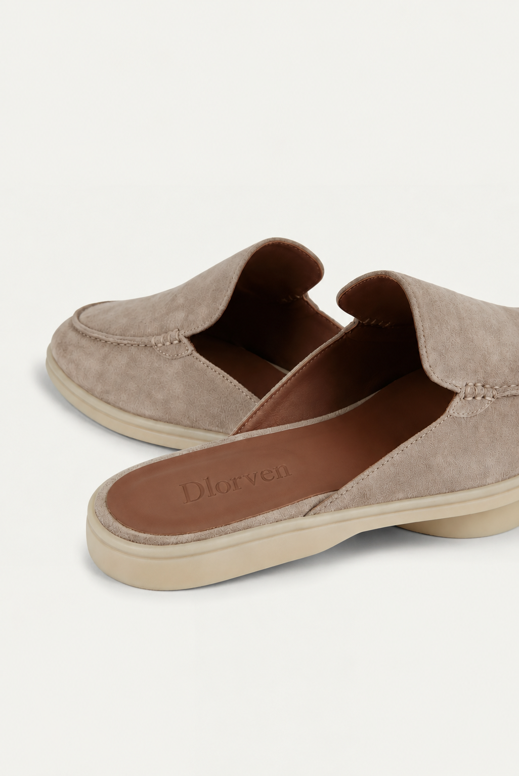 Mules Capri Suede Beige.