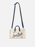 Bolso micro para teléfono en lona blanca con detalles azules y logotipo en contraste