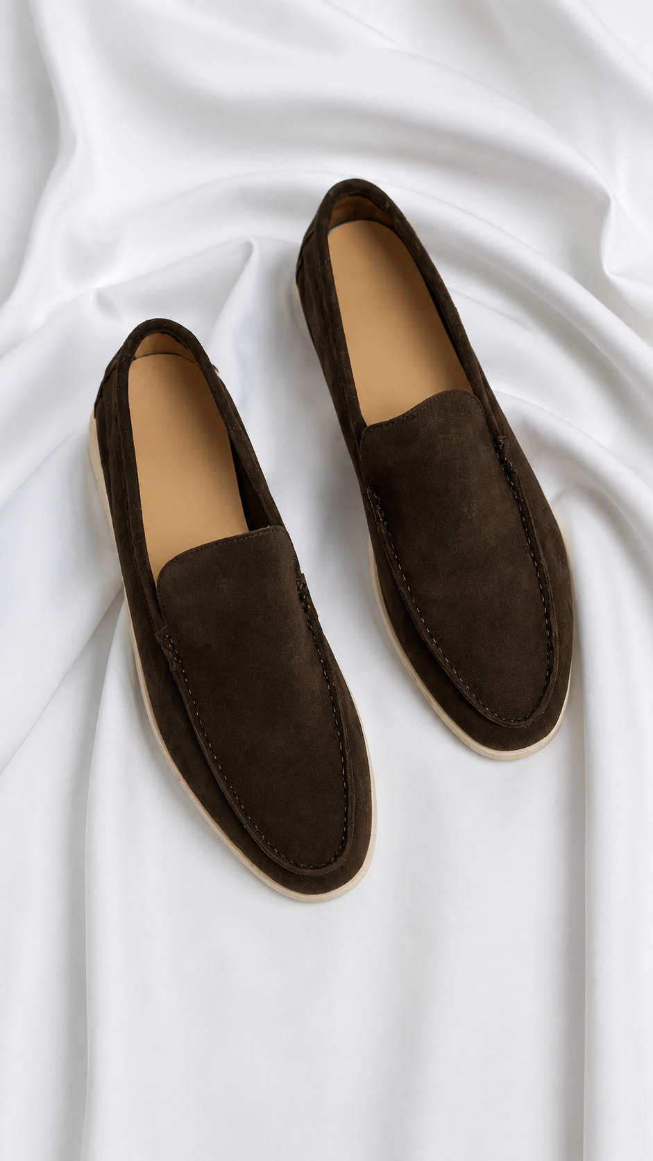 Elegantes mocasines de ante.