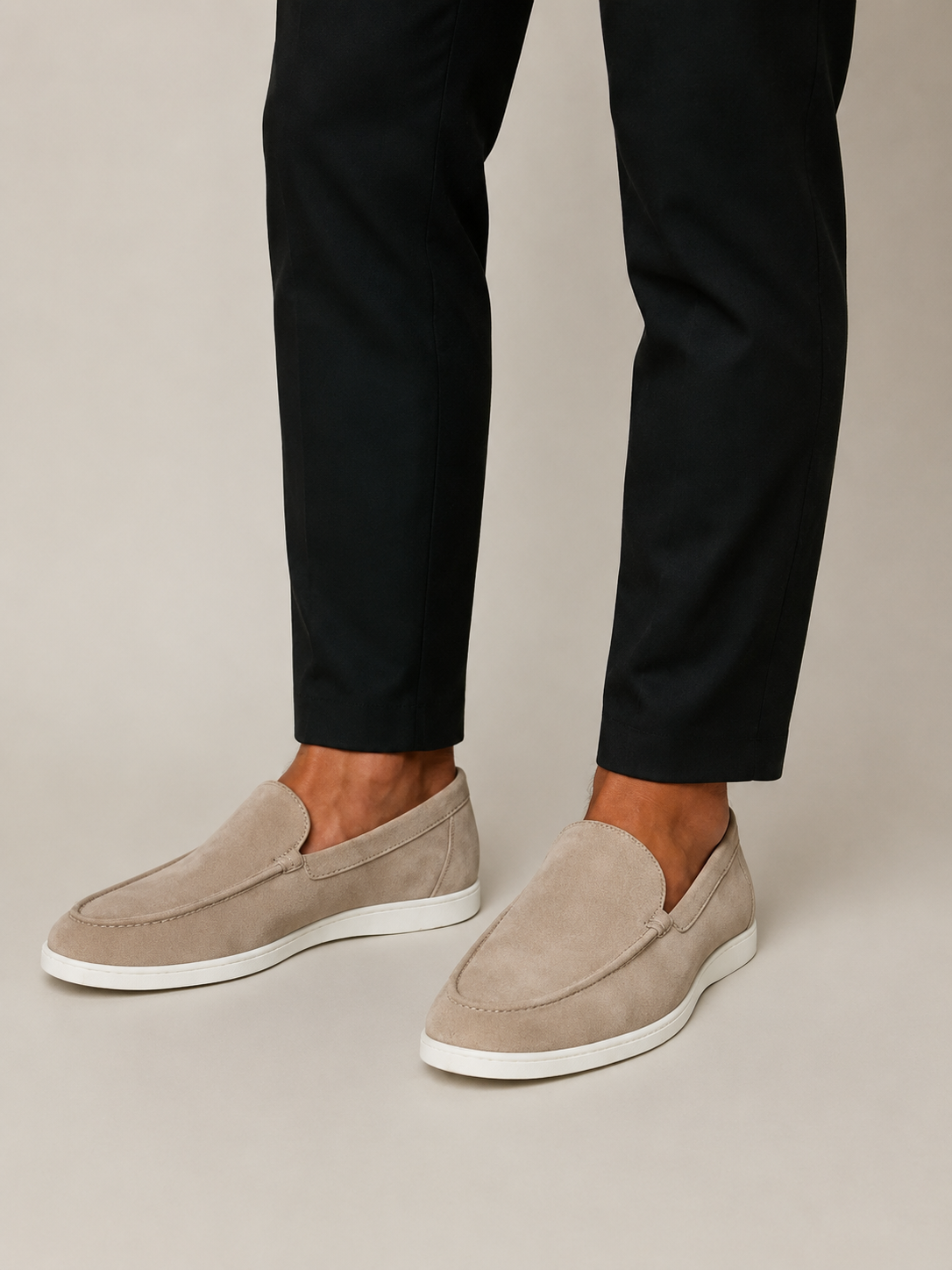 Elegantes mocasines de ante.