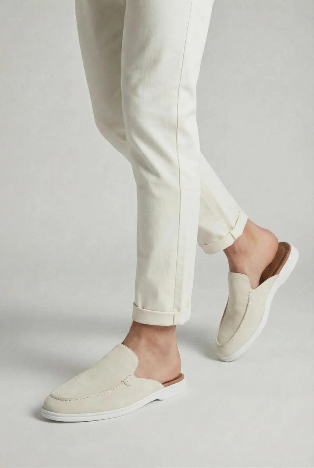 Mules Capri Suede Blanco.