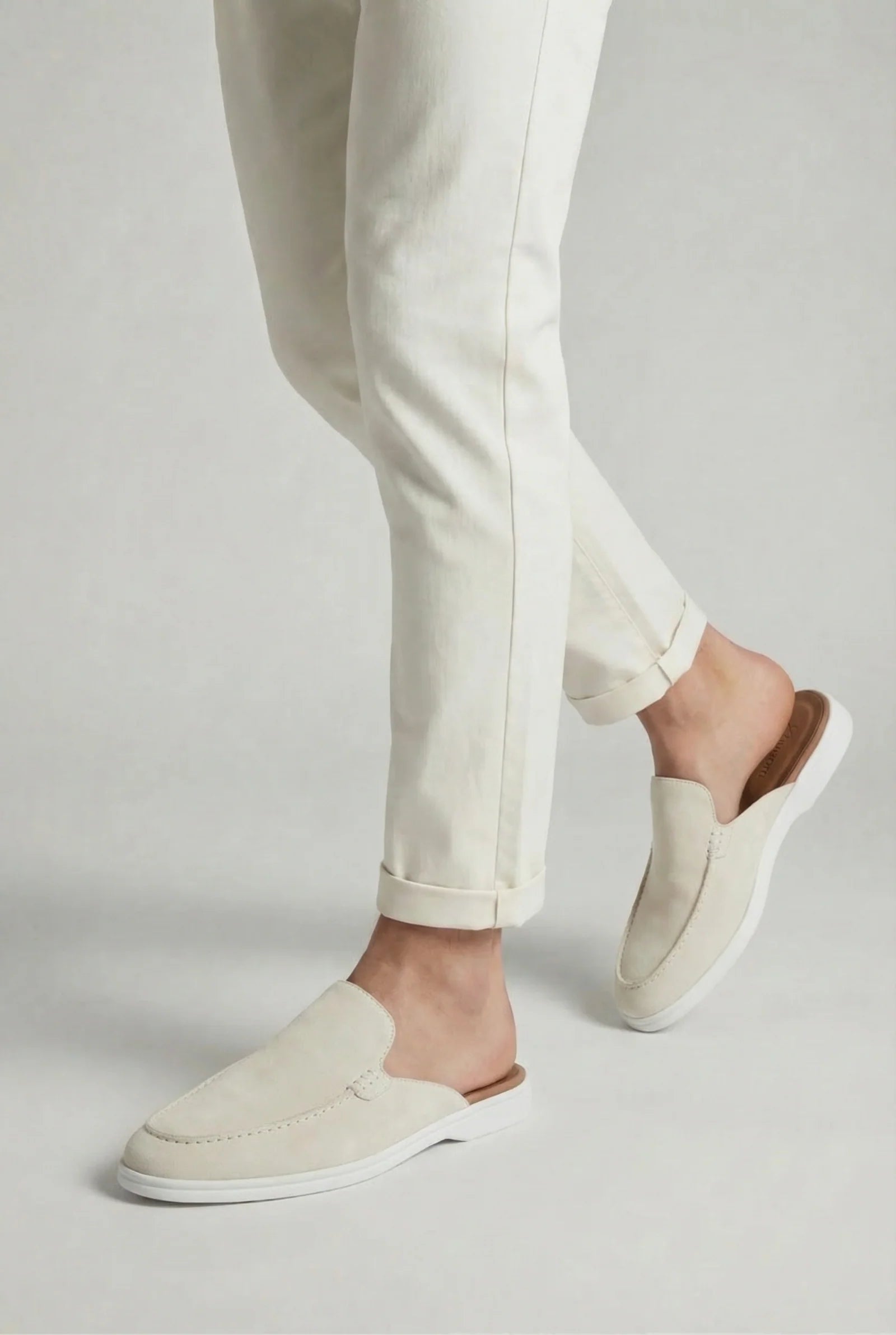 Mules Capri Suede Blanco.